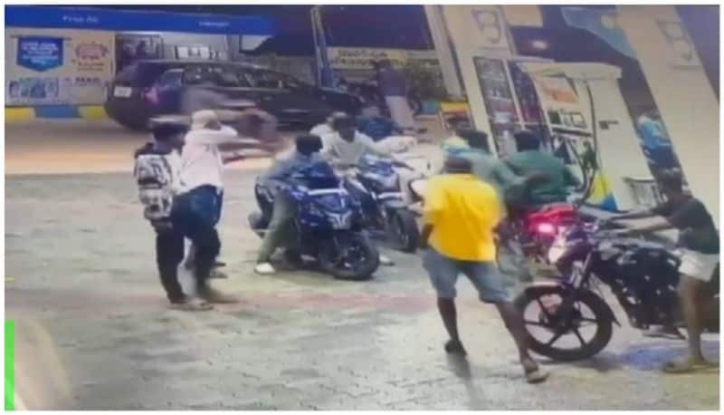 petrol pump staff attacked in Thiruvananthapuram for asking money after filling fuel Five more arrested