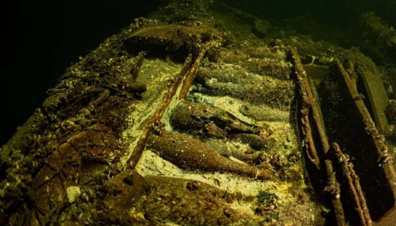 19 th century wreck 100 bottles of champagne found