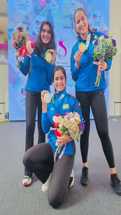 <p>22 वर्षीय मनु भाकर ने 28 जुलाई को पेरिस ओलंपिक में महिलाओं की 10 मीटर एयर पिस्टल फाइनल में कांस्य जीतकर इतिहास रचा। वह ओलंपिक में पदक जीतने वाली पहली भारतीय महिला निशानेबाज बनीं।</p>
