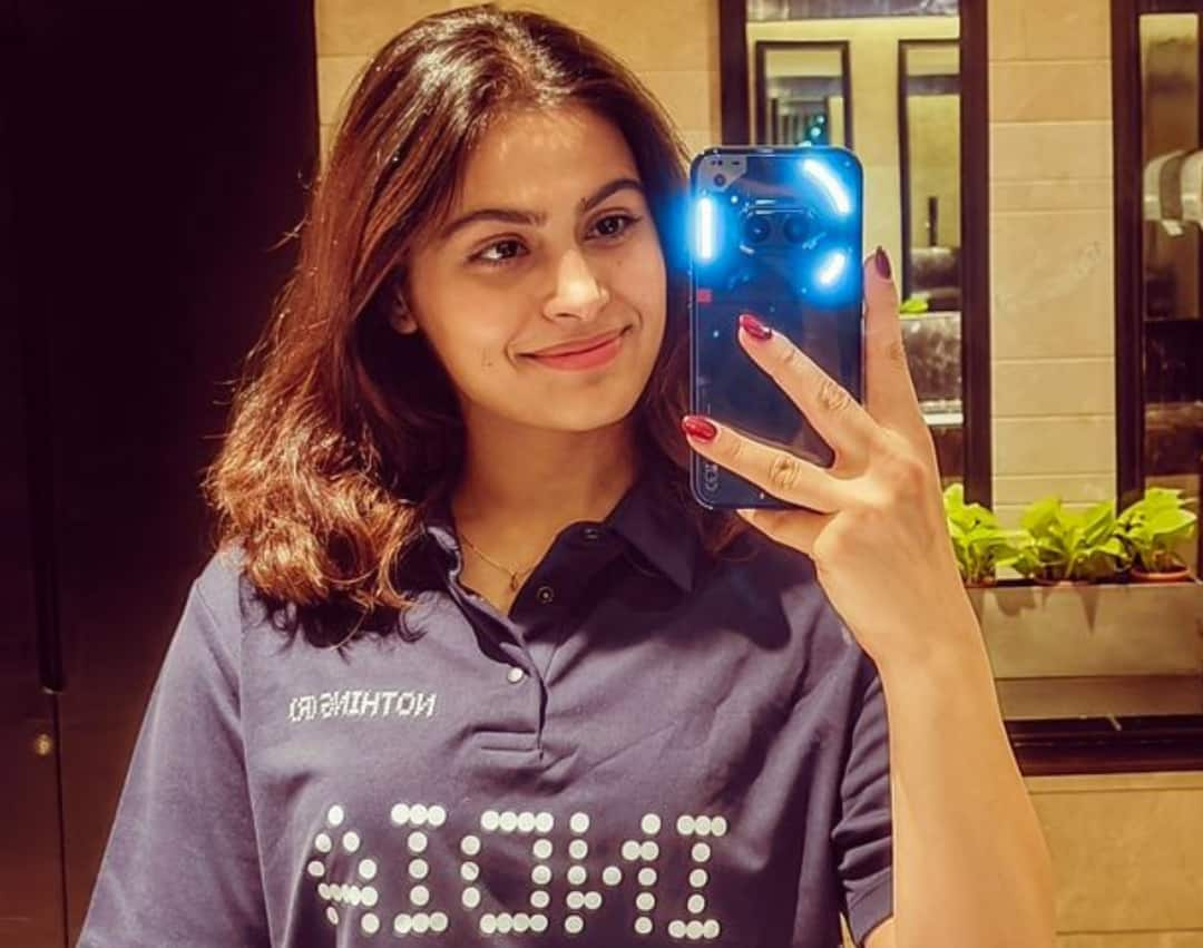 Amid rumours about Neeraj Chopra, Manu Bhaker reveals she wants to spend a day with these sportsmean bni