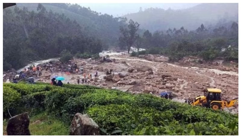 Many dead Massive Landslide Hits Kerala  Wayanad District gow