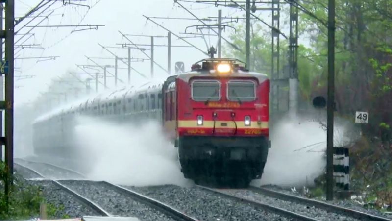 train partially cancelled due to water logging in track ponkunnam 