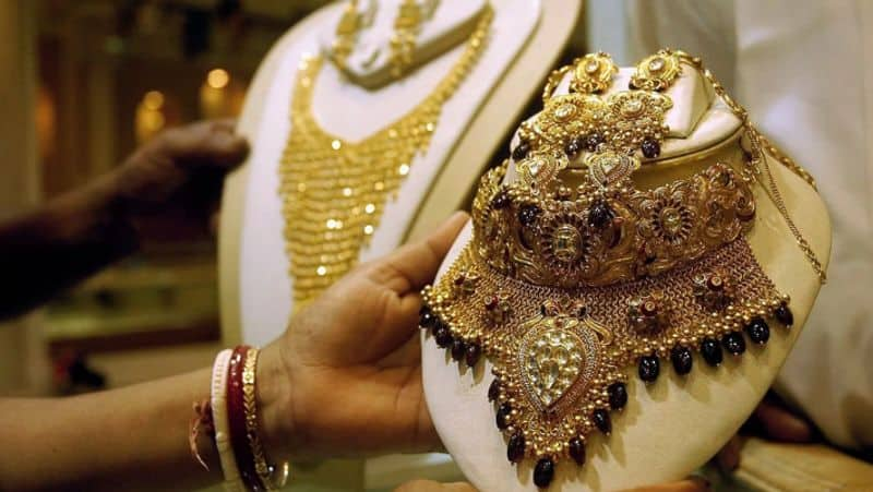 Gold price might increase in future expert anand Srinivasan says sgb