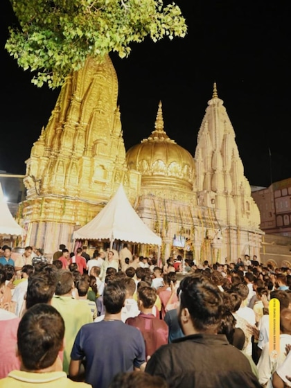 <p>During Nag Panchami, worshippers gather at this historic Varanasi temple, which has a shrine dedicated to the Naga, to carry out rites and obtain heavenly blessings.<br />
 </p>
