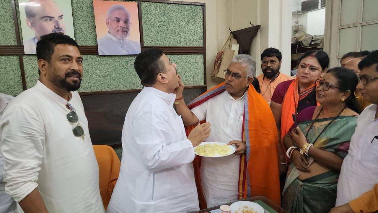 bjp Dilip Ghosh in the Assembly welcomed by Suvendu Adhikari bsm