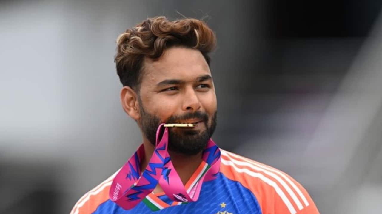 IND vs SL ODIs: Pant or Rahul   which wicketkeeper batter will be picked? Rohit Sharma dubs it as 'tough call'