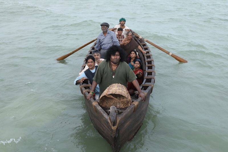 Yogibabu Starrer BOAT movie Review gan