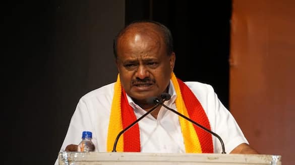 Union minister HD Kumaraswamy outraged against CM Siddaramaiah statas at bengaluru rav