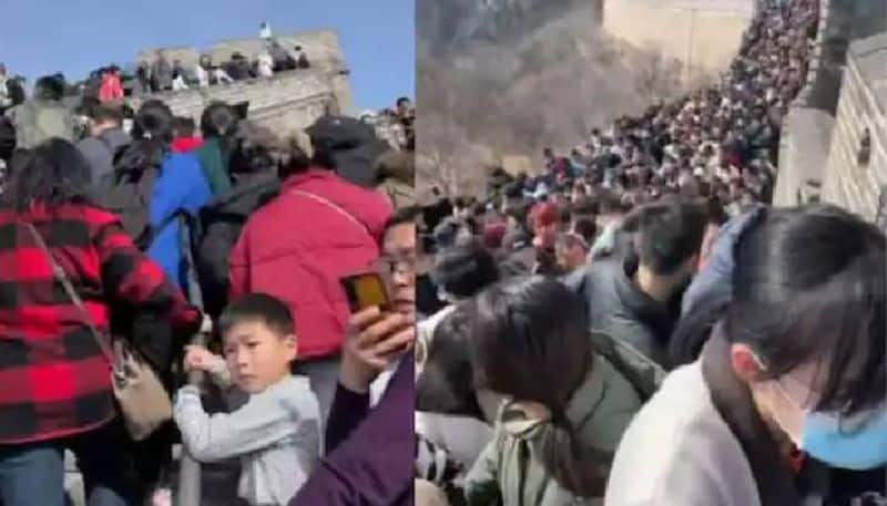 china great wall overcrowded with tourists video 