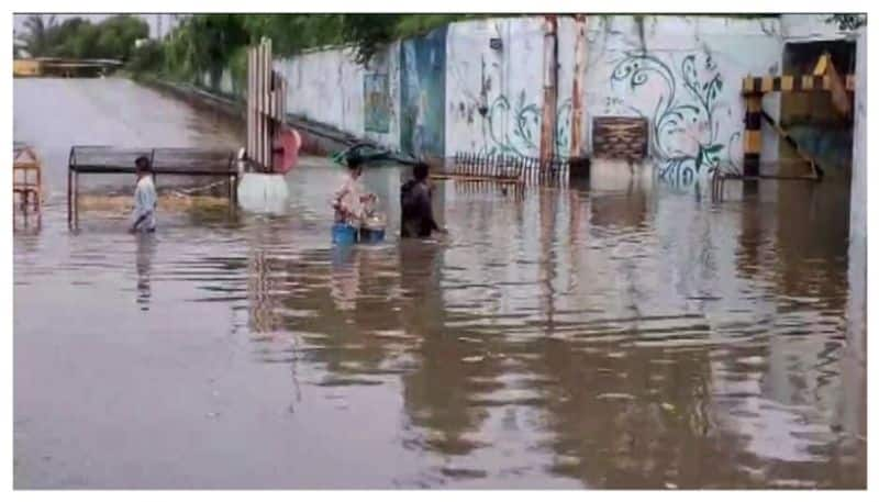 8 dead in landslides in Himachal Pradesh Efforts continue to find new people in the soil