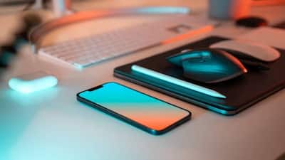iPad और iPhone यूजर्स के लिए हाई रिस्क वॉर्निंग, जानें कैसे रखें पर्सनल डिटेल्स को सुरक्षित