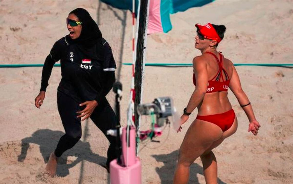 Spain Vs Egypt beach volleyball match of Olympics led to intense discussion on contestants coustume akb