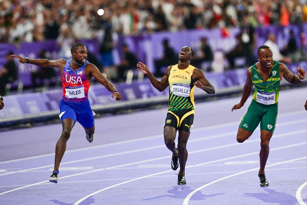 USA Athlete Noah Lyles takes mens 100m gold by narrowest margin in dramatic Olympic final kvn