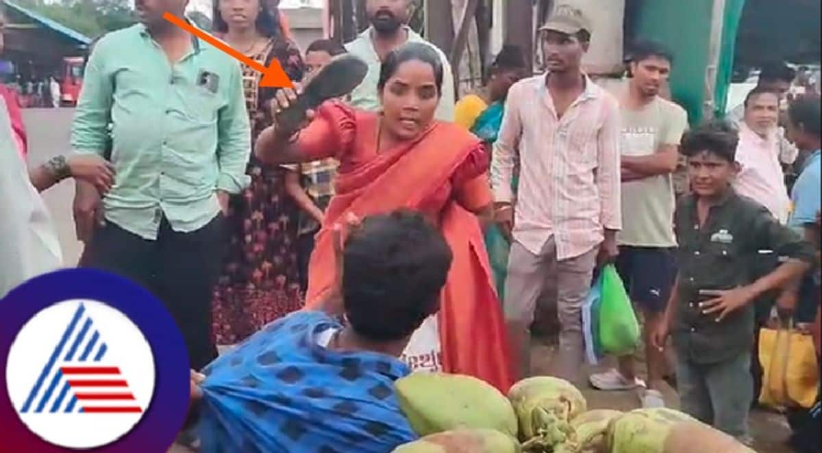 A woman beats a young drunkard who harassed her in vijayapur bus staion rav