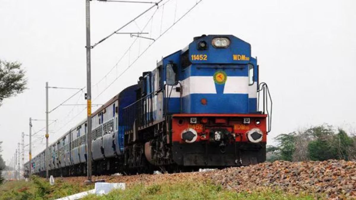 Bengaluru Cantonment railway platform 1 and 2 widening leads cancellation of 41 trains ckm