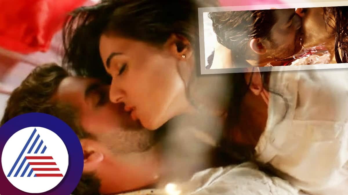 Bollywood 3G movie breaks all record and hold most kissing scene with 30 times ckm