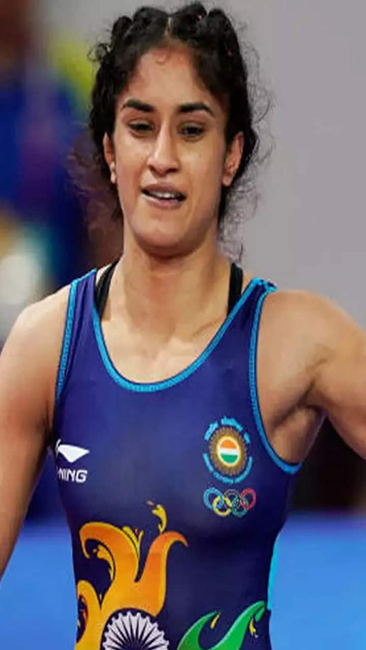 wrestler Vinesh Phogat disqualified in Paris Olympics 2024 finals.. Will Vinesh Phogat get a medal? Or not? RMA