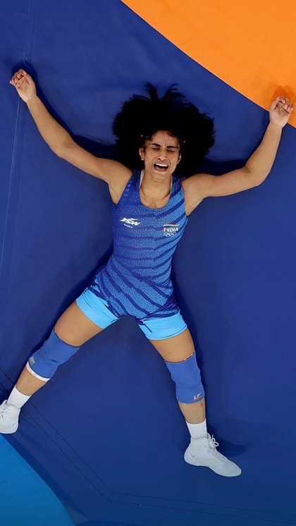 <p>विनेश फोगाट के इस फैसले ने फैंस का दिल तोड़ दिया है। इसी बीच हम आपके लिए दुनिया की सबसे सुंदर 10 महिला पहलवानों की लिस्ट लेकर आए हैं। </p>
