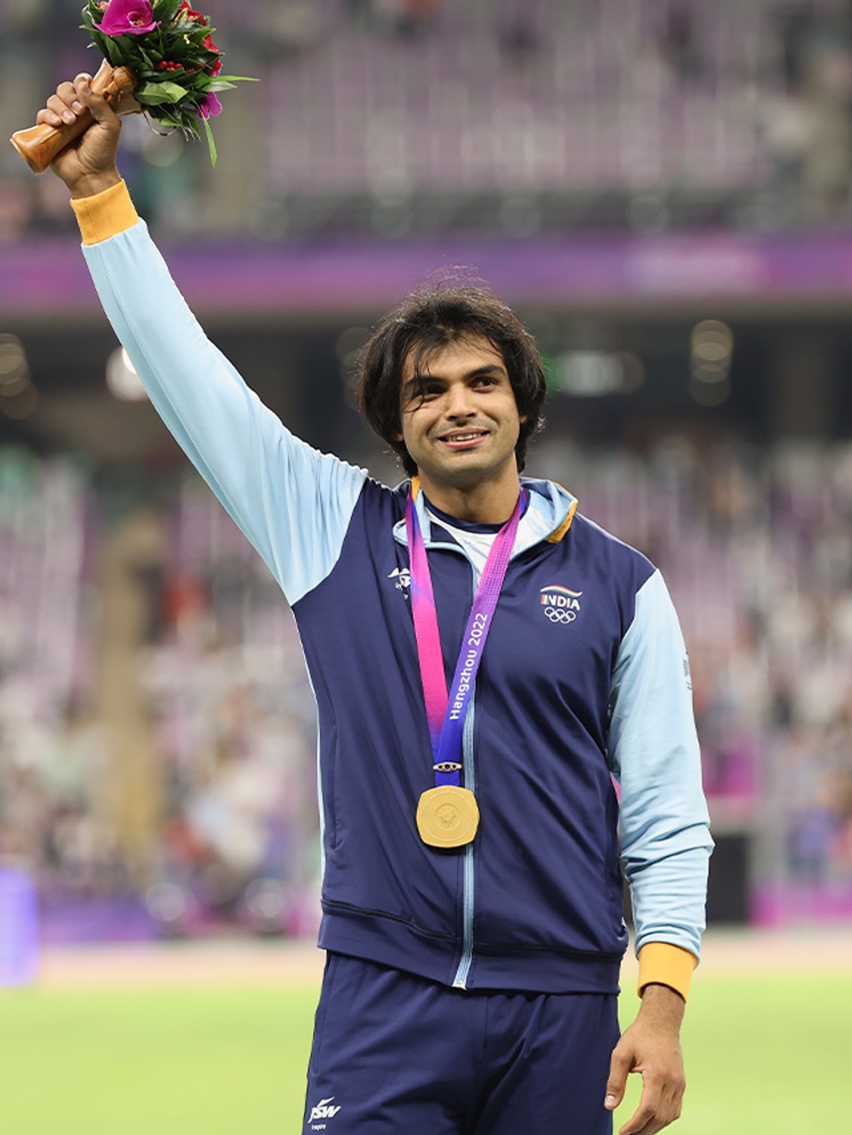 Javelin Thrower Neeraj Chopra Golden Gesture for PR Sreejesh wins heart kvn