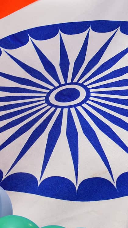 झुकना नहीं चाहिए राष्ट्रीय ध्वज