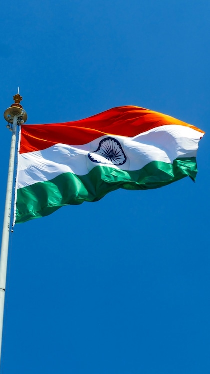<p>क्या आप जानते हैं कि आखिरकार देश की आजादी के लिए 15 अगस्त की ही तारीख क्यों चुनी गई। आइए इसके बारे में जानते हैं।</p>
