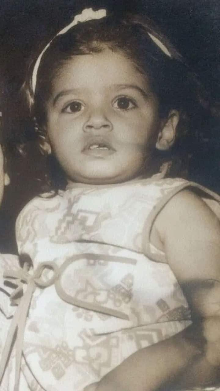 Raveena Tandon Childhood Photo Viral Actress Mother Role