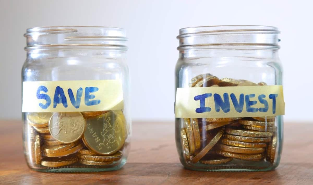 Ways to Save Money: Every Day, Every Month, and Long Term-rag