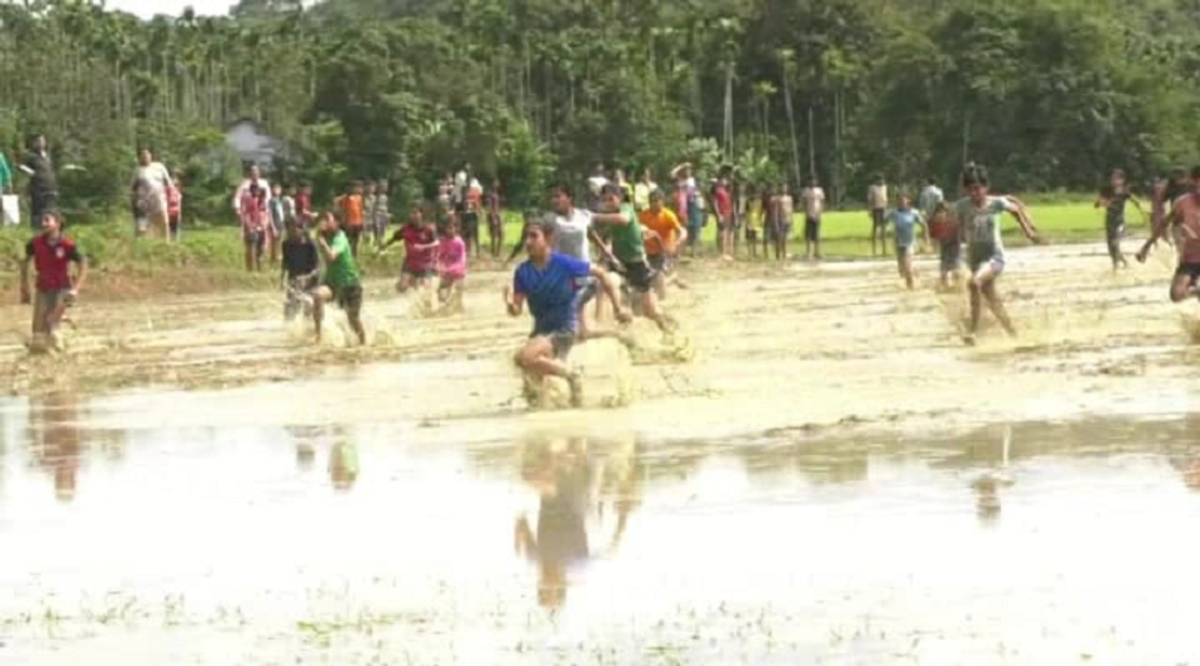 State level mud paddy sports event Children women and men celebrated by playing in Kaggodli in Kodagu gvd