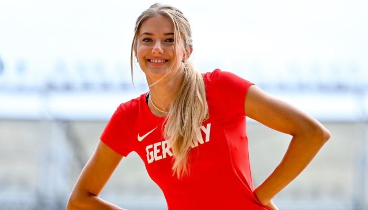 German track star Alica Schmidt, the world's sexiest athlete become instant hit in Paris Olympics 2024