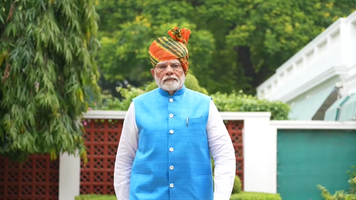 Independence Day 2024: Iconic headgear tradition continues as PM Modi sports leheriya turban at Red Fort AJR