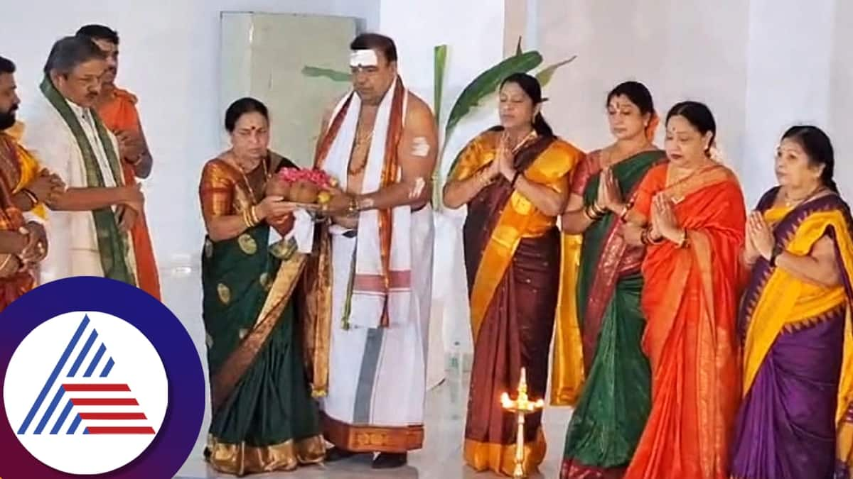 sandalwood artists association in special pooja suh