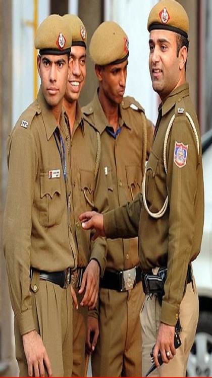 <p>एडमिट कार्ड डाउनलोड करने के लिए कैंडिडेट्स को uppbpb.gov.in पर जाकर "UP Police एडमिट कार्ड 2024" लिंक पर क्लिक करना होगा, फिर लॉगिन विवरण दर्ज करना होगा।</p>

<p> </p>

