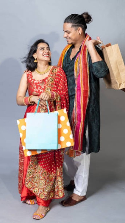 <p>जिसमें विदेश में रहने वाले लोग भी अपने भाई-बहनों को भारत में राखी और गिफ्ट भेज सकते हैं। ब्लिंकिट ने यह अनूठी सर्विस 19 अगस्त तक उपलब्ध रहेगी।</p>

<p> </p>
