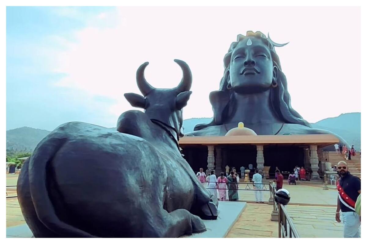 Why is Lord Shiva Worshiped on Mondays: Mythological Significance and Practices vel