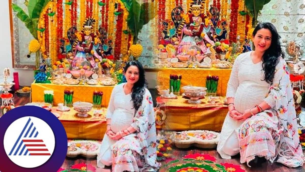 Kannada actress Harshika Poonacha celebrates Varamahalakshmi festival with baby bump vcs