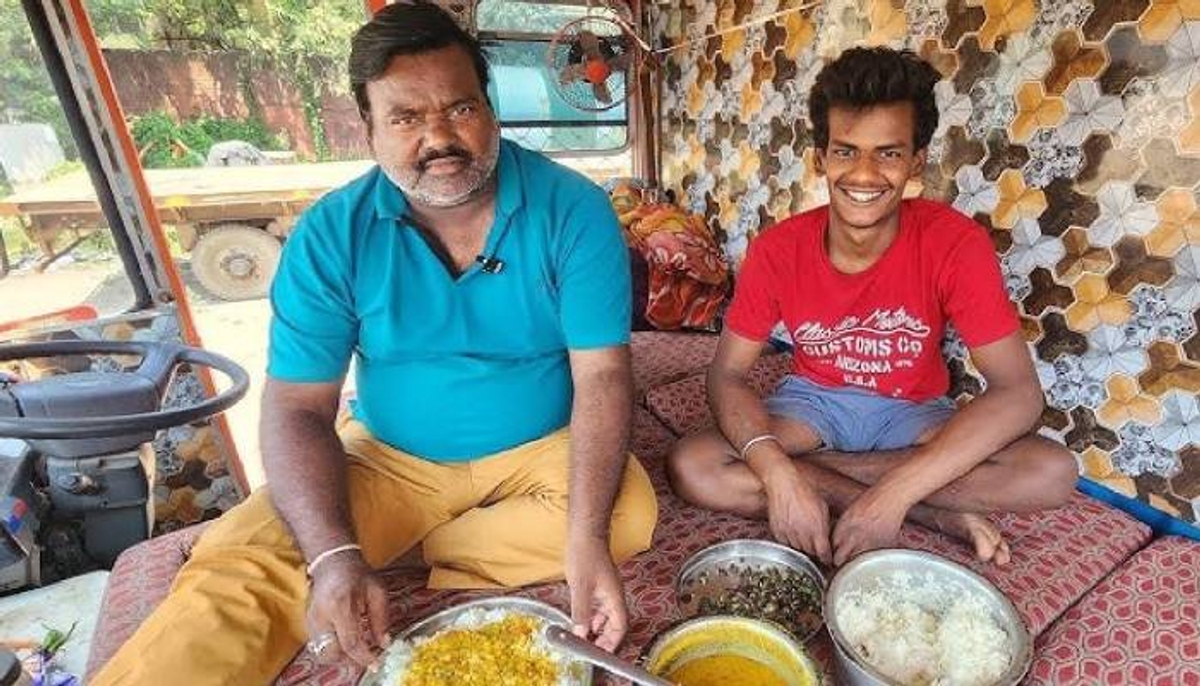 Rajesh Rawani truck driver earns monthly 4 to 10 lakhs via cooking videos 