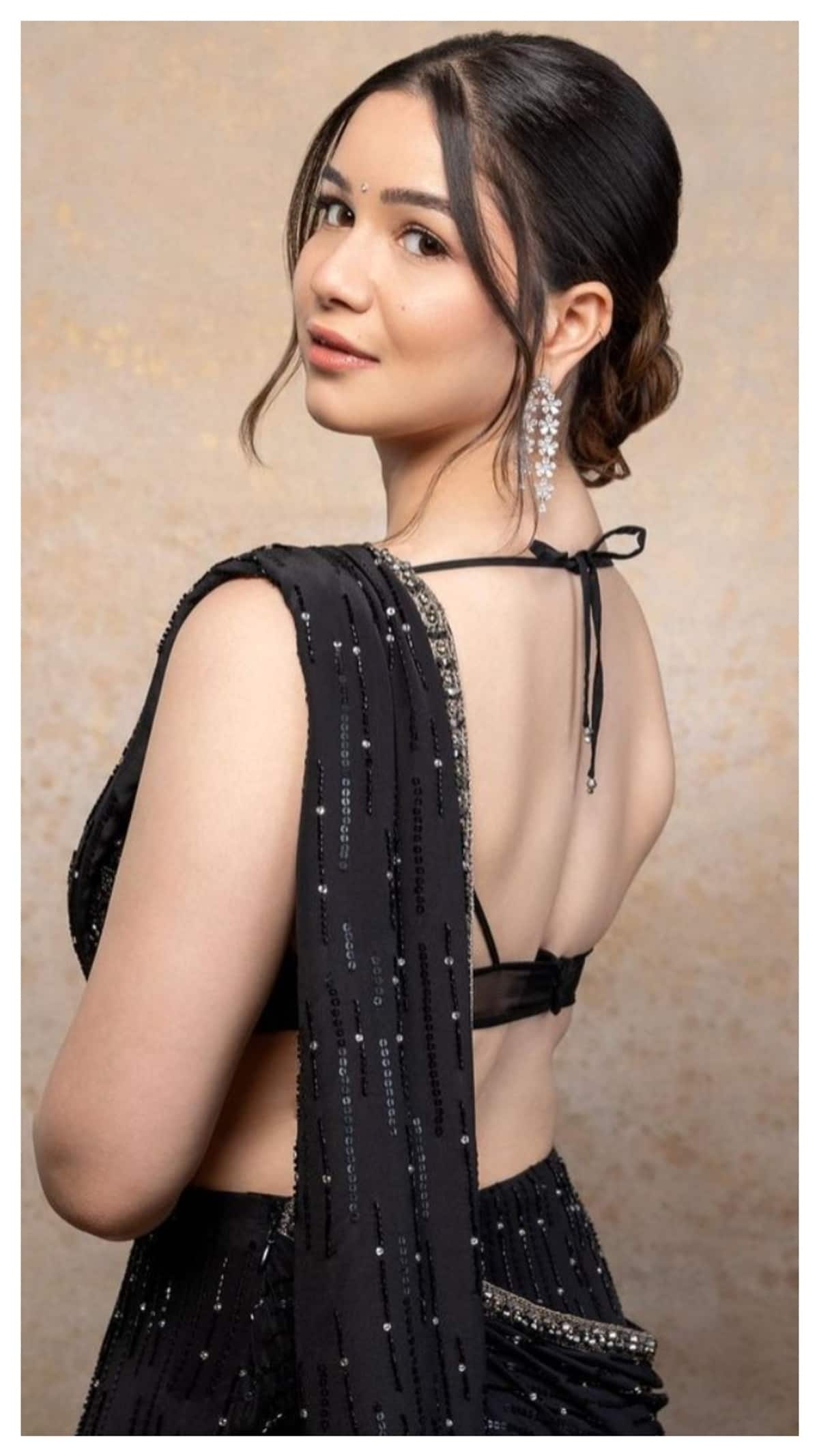 party wear dori Backless Blouse latest design idea for women