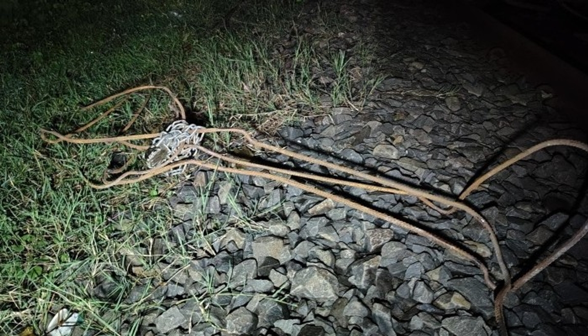 Rail jihad, sabotage, terrorism & more Outrage over Nainpur Jabalpur train collision with iron rod on track snt