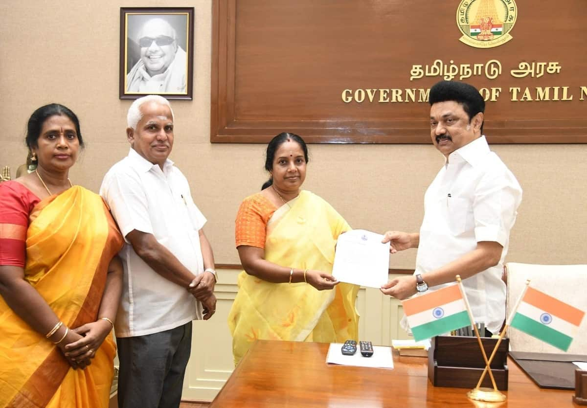 BJP MLA Vanathi Srinivasan met Chief Minister Stalin KAK