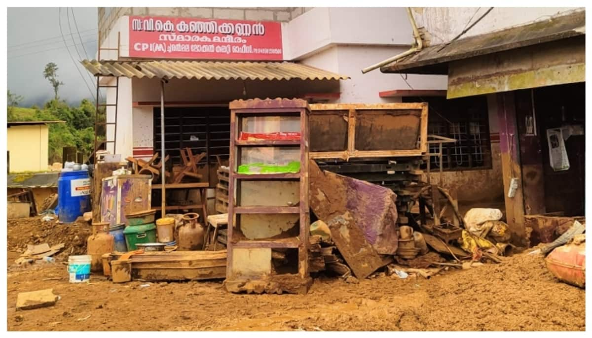 How did the Asianet News team get to the CCTV footage of that night from Mundakkal landslide