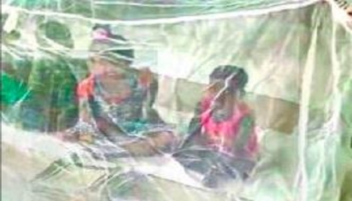 Lesson by sitting the children in the mosquito net at Anganwadi in ranibennur grg 