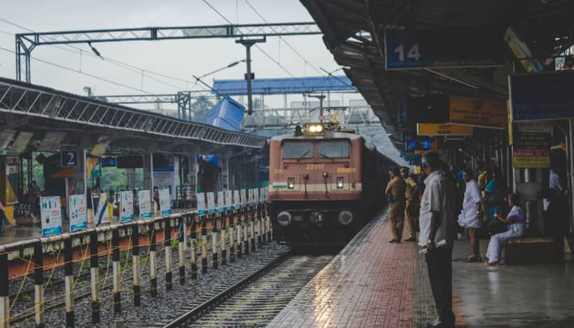 "After College...": Techie with over Rs 30 lakh salary reveals why he prefers trains over flights 