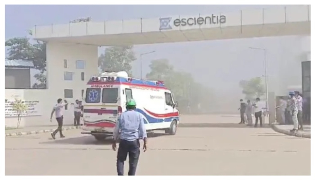 Explosion at drug manufacturing company 7 dead 10 seriously burnt Tragedy in Anakappalle, Andhra Pradesh