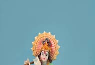 janmashtami-2024-astrology-tips-right-colors-for-prosperity-and-peace