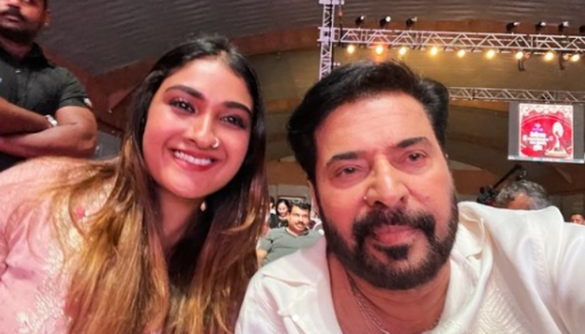 actress urvashi daughter thejalakshmi share selfie photo with mammootty 