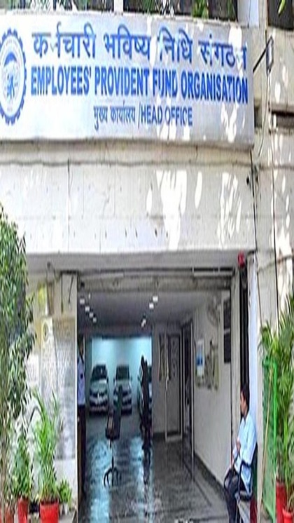 <p>1 जनवरी 2025 से पेंशन निकालने के नियमों में बड़ा बदलाव किया गया है। अब पेंशनर्स के लिए सुविधाएं होंगी पहले से ज्यादा आसान।</p>
