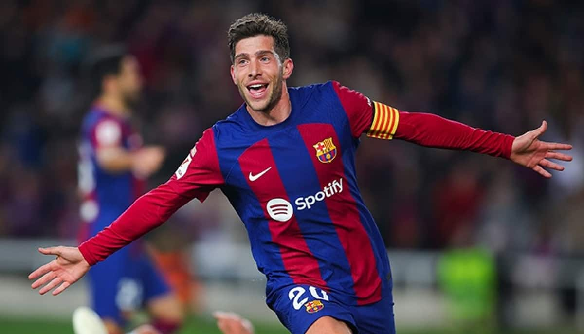 football Sergi Roberto set to Reunite with Cesc Fabregas at Como scr