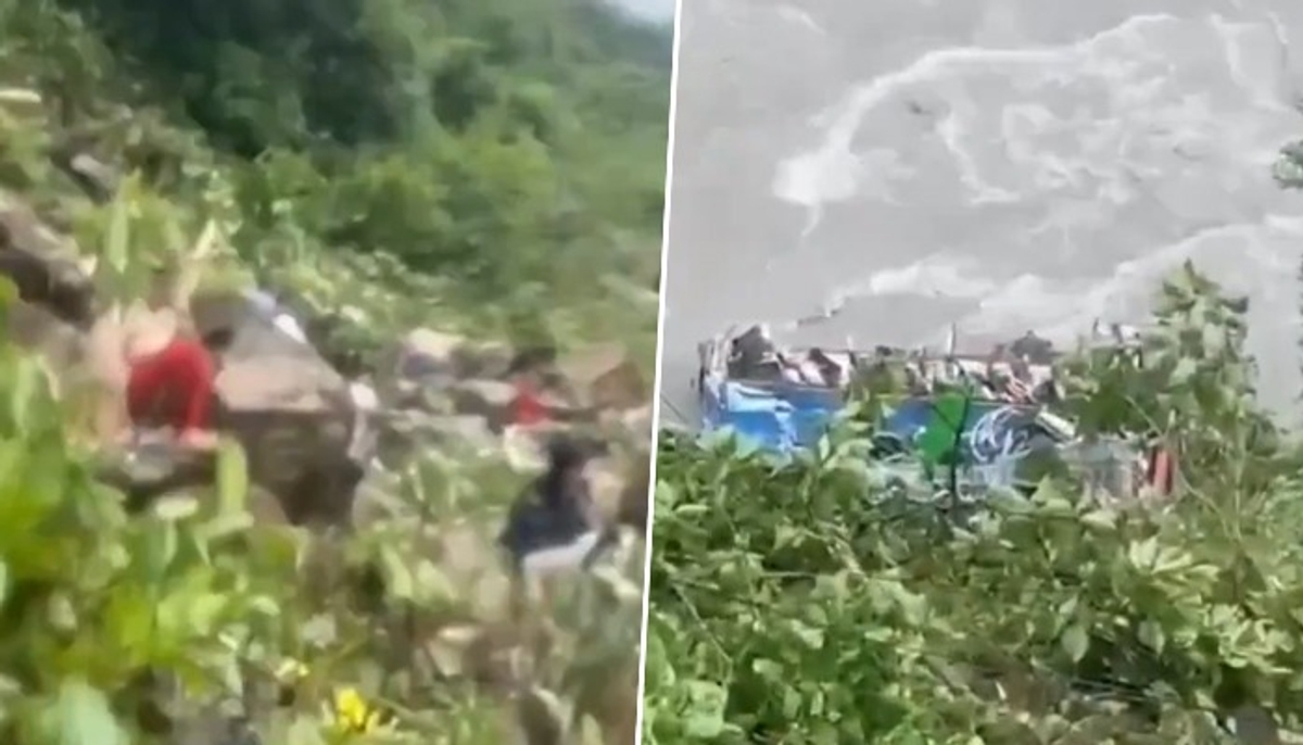 BREAKING Indian passenger bus with 40 people plunges into Nepal's Marsyangdi river, casualties feared (WATCH) snt