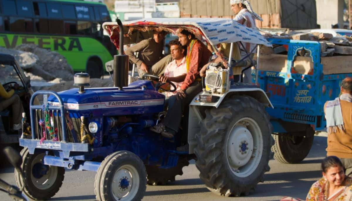 Can you drive a tractor with a car driving or LMV driving license? The Supreme Court will decide