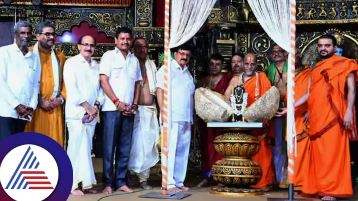 Sri Krishna Janmashtami Masotsavam Laddu festival was inaugurated by Puttige shree rav